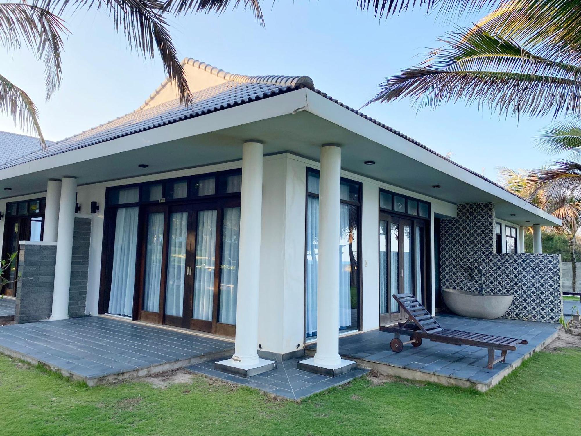 Starlight Villa Beach Resort & Spa ファンティエット エクステリア 写真