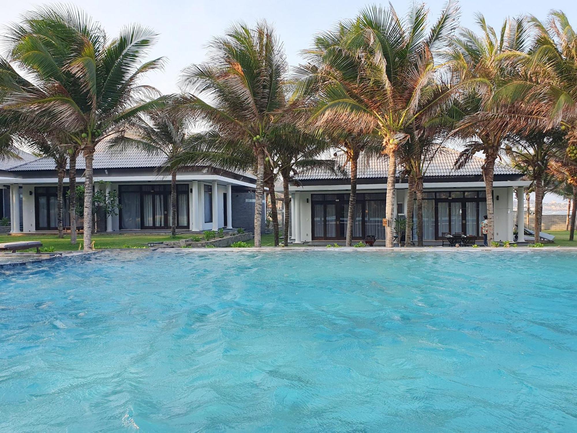 Starlight Villa Beach Resort & Spa ファンティエット エクステリア 写真